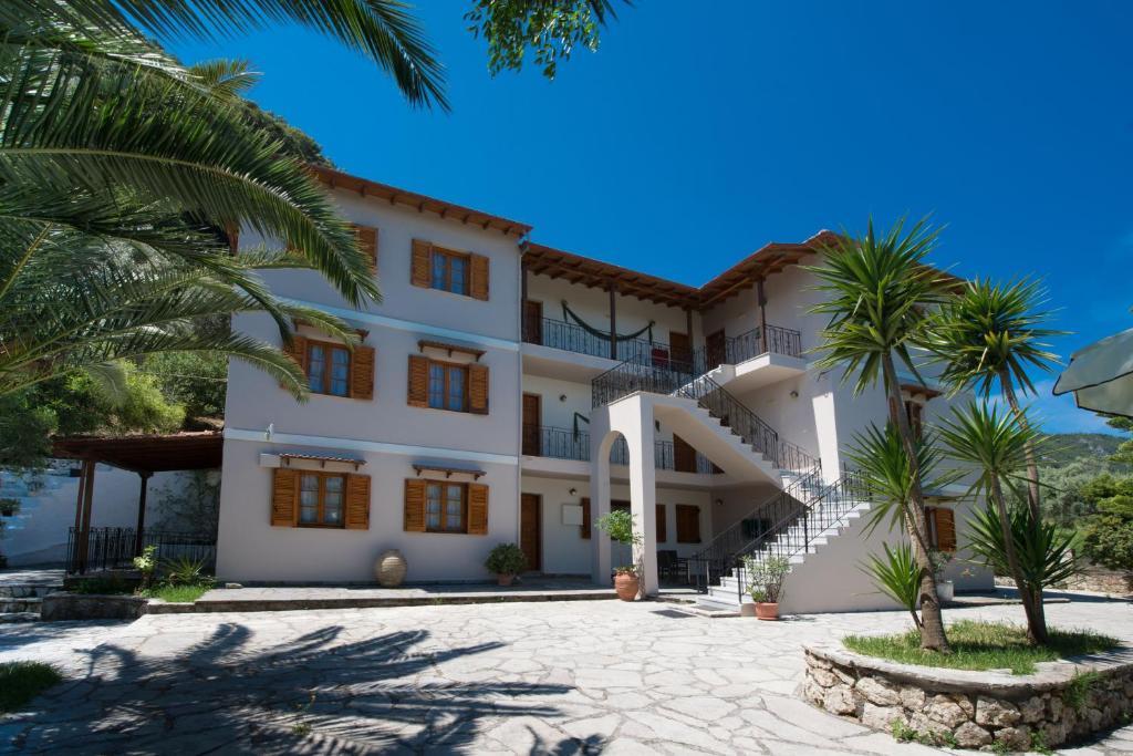 Ilios Studios Lefkada City Bagian luar foto
